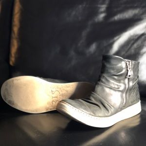 John Varvatos 315 Mac Double Zip Sneakers